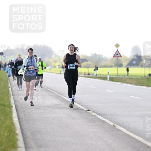 12.04.2026 - 45. Internationalen Wilhelmsburger Insellauf Dr. Thomas Lammeyer http://msf.ph/oto/9449258 12.04.2026 10:38:00 Laufen 3382, 3920 meine-sportfotos.de