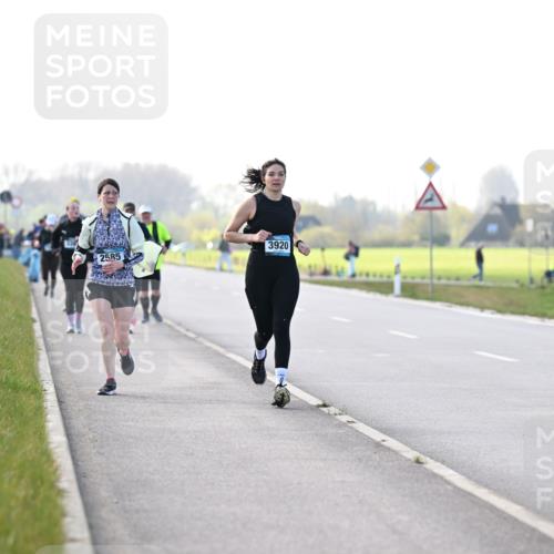 12.04.2026 - 45. Internationalen Wilhelmsburger Insellauf Dr. Thomas Lammeyer http://msf.ph/oto/9449261 12.04.2026 10:38:01 Laufen 3920, 2585 meine-sportfotos.de