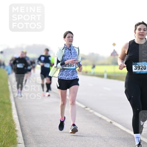 12.04.2026 - 45. Internationalen Wilhelmsburger Insellauf Dr. Thomas Lammeyer http://msf.ph/oto/9449284 12.04.2026 10:38:05 Laufen 585, 3920 meine-sportfotos.de