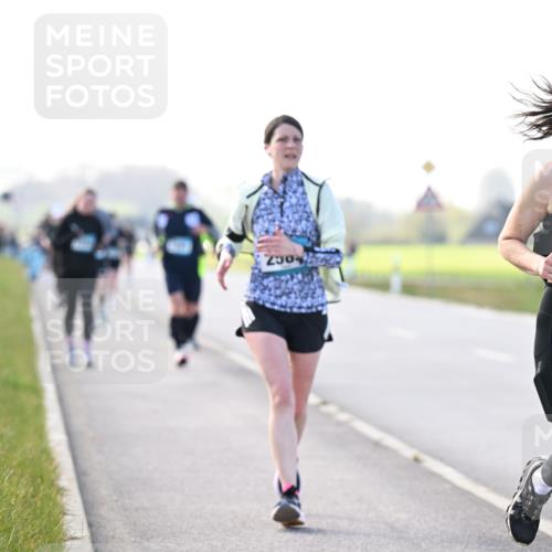12.04.2026 - 45. Internationalen Wilhelmsburger Insellauf Dr. Thomas Lammeyer http://msf.ph/oto/9449287 12.04.2026 10:38:05 Laufen 230, 3920 meine-sportfotos.de