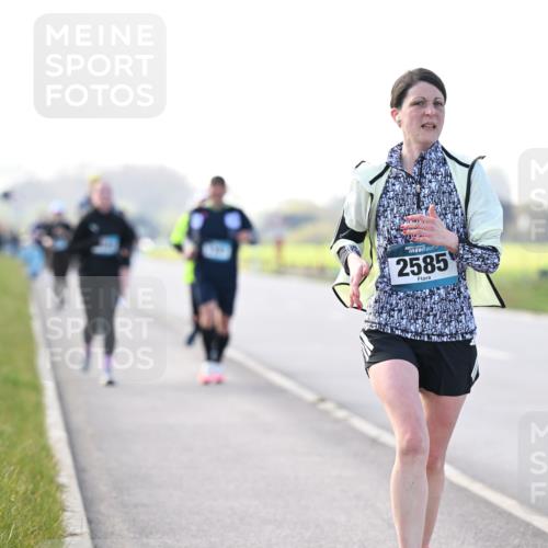 12.04.2026 - 45. Internationalen Wilhelmsburger Insellauf Dr. Thomas Lammeyer http://msf.ph/oto/9449296 12.04.2026 10:38:07 Laufen 2585 meine-sportfotos.de