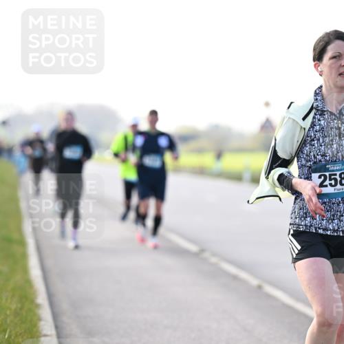 12.04.2026 - 45. Internationalen Wilhelmsburger Insellauf Dr. Thomas Lammeyer http://msf.ph/oto/9449301 12.04.2026 10:38:07 Laufen 2585 meine-sportfotos.de