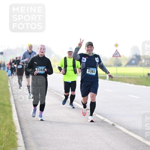 12.04.2026 - 45. Internationalen Wilhelmsburger Insellauf Dr. Thomas Lammeyer http://msf.ph/oto/9449313 12.04.2026 10:38:09 Laufen 3383, 3382 meine-sportfotos.de
