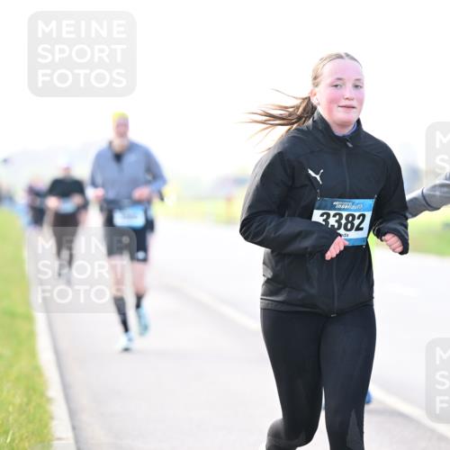12.04.2026 - 45. Internationalen Wilhelmsburger Insellauf Dr. Thomas Lammeyer http://msf.ph/oto/9449339 12.04.2026 10:38:13 Laufen 3382, 45, 33 meine-sportfotos.de