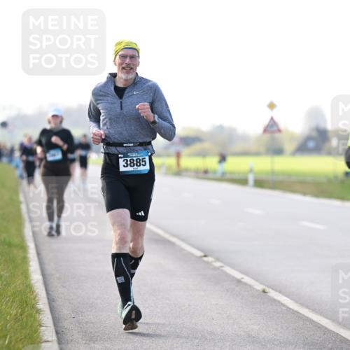 12.04.2026 - 45. Internationalen Wilhelmsburger Insellauf Dr. Thomas Lammeyer http://msf.ph/oto/9449345 12.04.2026 10:38:15 Laufen 3885 meine-sportfotos.de
