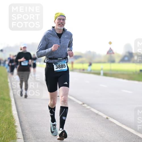 12.04.2026 - 45. Internationalen Wilhelmsburger Insellauf Dr. Thomas Lammeyer http://msf.ph/oto/9449348 12.04.2026 10:38:16 Laufen 3885 meine-sportfotos.de