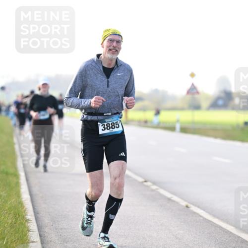 12.04.2026 - 45. Internationalen Wilhelmsburger Insellauf Dr. Thomas Lammeyer http://msf.ph/oto/9449349 12.04.2026 10:38:16 Laufen 3885 meine-sportfotos.de