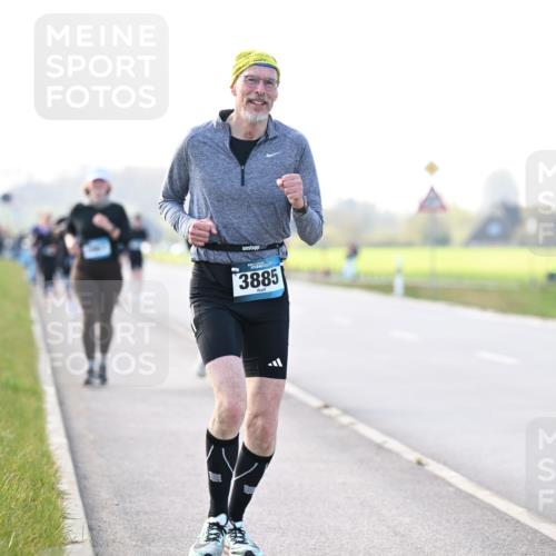 12.04.2026 - 45. Internationalen Wilhelmsburger Insellauf Dr. Thomas Lammeyer http://msf.ph/oto/9449350 12.04.2026 10:38:16 Laufen 3885 meine-sportfotos.de