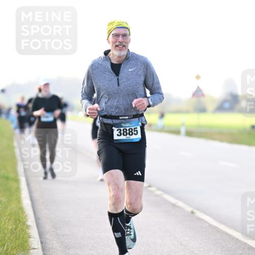 12.04.2026 - 45. Internationalen Wilhelmsburger Insellauf Dr. Thomas Lammeyer http://msf.ph/oto/9449352 12.04.2026 10:38:16 Laufen 3885 meine-sportfotos.de