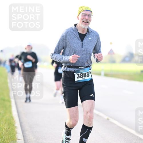 12.04.2026 - 45. Internationalen Wilhelmsburger Insellauf Dr. Thomas Lammeyer http://msf.ph/oto/9449355 12.04.2026 10:38:17 Laufen 3885 meine-sportfotos.de