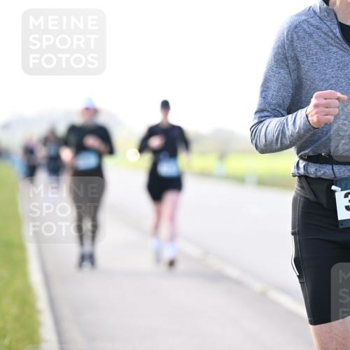12.04.2026 - 45. Internationalen Wilhelmsburger Insellauf Dr. Thomas Lammeyer http://msf.ph/oto/9449365 12.04.2026 10:38:18 Laufen 45, 3885 meine-sportfotos.de