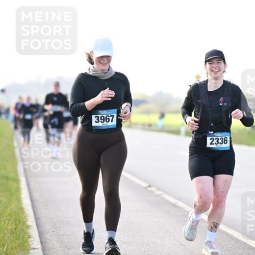 12.04.2026 - 45. Internationalen Wilhelmsburger Insellauf Dr. Thomas Lammeyer http://msf.ph/oto/9449382 12.04.2026 10:38:21 Laufen 45, 3967, 2336 meine-sportfotos.de