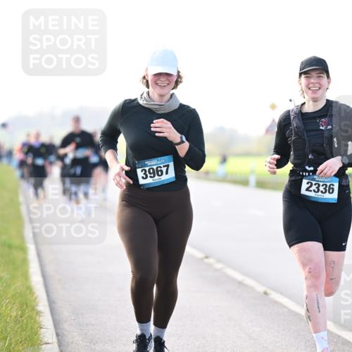 12.04.2026 - 45. Internationalen Wilhelmsburger Insellauf Dr. Thomas Lammeyer http://msf.ph/oto/9449384 12.04.2026 10:38:21 Laufen 3967, 2336 meine-sportfotos.de