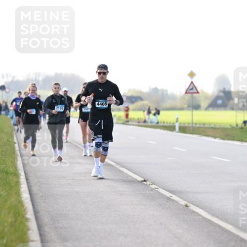 12.04.2026 - 45. Internationalen Wilhelmsburger Insellauf Dr. Thomas Lammeyer http://msf.ph/oto/9449394 12.04.2026 10:38:26 Laufen 4406, 2199, 3507 meine-sportfotos.de