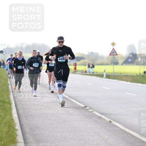 12.04.2026 - 45. Internationalen Wilhelmsburger Insellauf Dr. Thomas Lammeyer http://msf.ph/oto/9449395 12.04.2026 10:38:26 Laufen 2199, 5321, 3507, 4406 meine-sportfotos.de