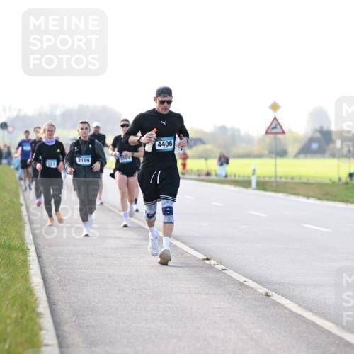 12.04.2026 - 45. Internationalen Wilhelmsburger Insellauf Dr. Thomas Lammeyer http://msf.ph/oto/9449398 12.04.2026 10:38:26 Laufen 321, 2199, 4406 meine-sportfotos.de