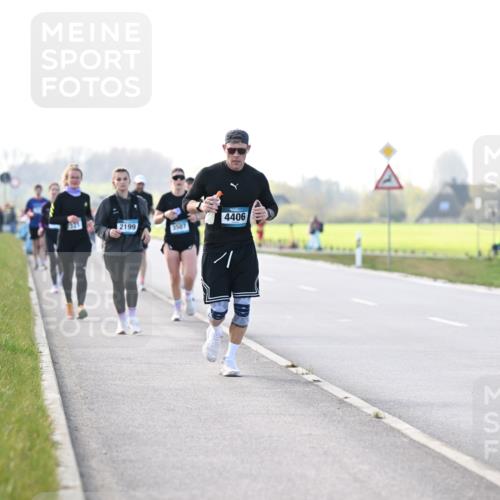 12.04.2026 - 45. Internationalen Wilhelmsburger Insellauf Dr. Thomas Lammeyer http://msf.ph/oto/9449399 12.04.2026 10:38:26 Laufen 2199, 3507, 4406 meine-sportfotos.de