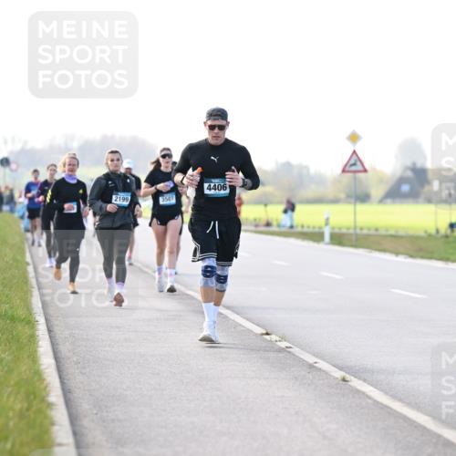 12.04.2026 - 45. Internationalen Wilhelmsburger Insellauf Dr. Thomas Lammeyer http://msf.ph/oto/9449400 12.04.2026 10:38:26 Laufen 2199, 3507, 4406 meine-sportfotos.de