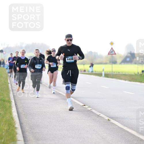 12.04.2026 - 45. Internationalen Wilhelmsburger Insellauf Dr. Thomas Lammeyer http://msf.ph/oto/9449401 12.04.2026 10:38:27 Laufen 321, 2199, 4406 meine-sportfotos.de