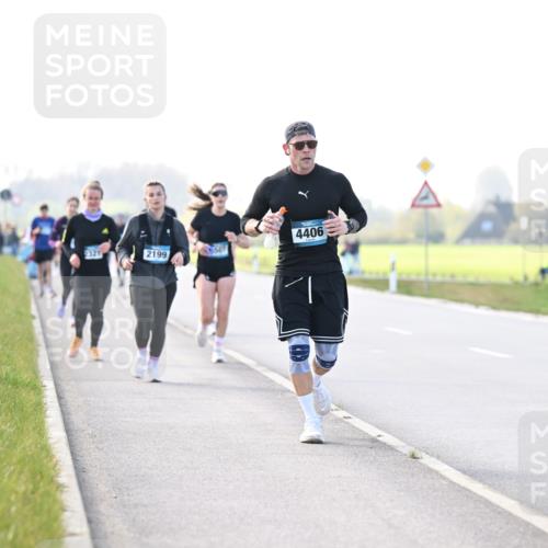 12.04.2026 - 45. Internationalen Wilhelmsburger Insellauf Dr. Thomas Lammeyer http://msf.ph/oto/9449407 12.04.2026 10:38:27 Laufen 2199, 4406 meine-sportfotos.de
