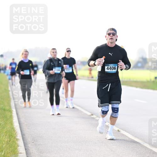 12.04.2026 - 45. Internationalen Wilhelmsburger Insellauf Dr. Thomas Lammeyer http://msf.ph/oto/9449416 12.04.2026 10:38:29 Laufen 2199, 4406 meine-sportfotos.de