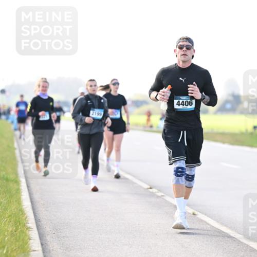 12.04.2026 - 45. Internationalen Wilhelmsburger Insellauf Dr. Thomas Lammeyer http://msf.ph/oto/9449417 12.04.2026 10:38:29 Laufen 2199, 4406 meine-sportfotos.de