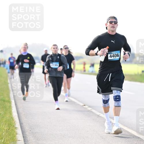 12.04.2026 - 45. Internationalen Wilhelmsburger Insellauf Dr. Thomas Lammeyer http://msf.ph/oto/9449420 12.04.2026 10:38:29 Laufen 2199, 4406 meine-sportfotos.de