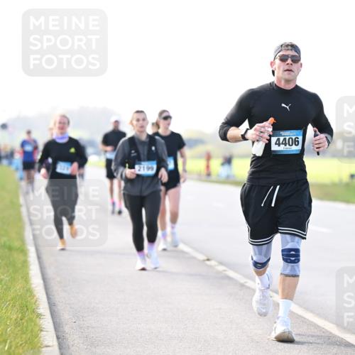 12.04.2026 - 45. Internationalen Wilhelmsburger Insellauf Dr. Thomas Lammeyer http://msf.ph/oto/9449421 12.04.2026 10:38:29 Laufen 4406 meine-sportfotos.de