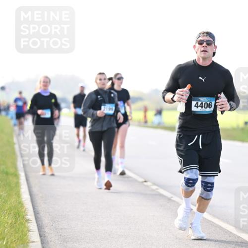 12.04.2026 - 45. Internationalen Wilhelmsburger Insellauf Dr. Thomas Lammeyer http://msf.ph/oto/9449422 12.04.2026 10:38:29 Laufen 2199, 4406 meine-sportfotos.de