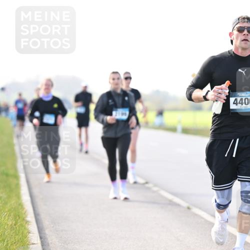 12.04.2026 - 45. Internationalen Wilhelmsburger Insellauf Dr. Thomas Lammeyer http://msf.ph/oto/9449427 12.04.2026 10:38:30 Laufen 45, 4406 meine-sportfotos.de