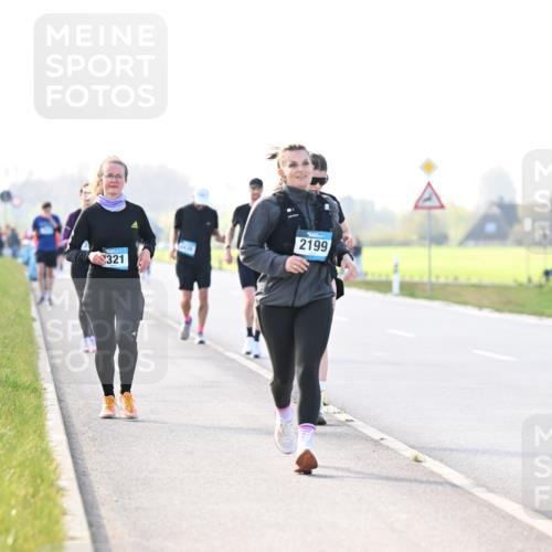 12.04.2026 - 45. Internationalen Wilhelmsburger Insellauf Dr. Thomas Lammeyer http://msf.ph/oto/9449430 12.04.2026 10:38:31 Laufen 44, 2199, 321 meine-sportfotos.de