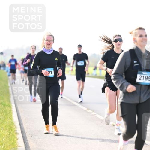12.04.2026 - 45. Internationalen Wilhelmsburger Insellauf Dr. Thomas Lammeyer http://msf.ph/oto/9449445 12.04.2026 10:38:33 Laufen 21, 2199 meine-sportfotos.de