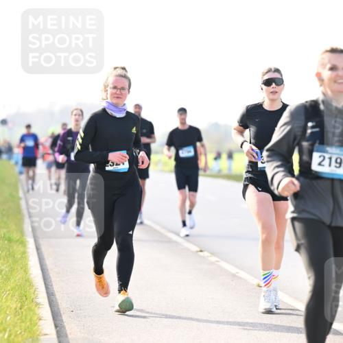 12.04.2026 - 45. Internationalen Wilhelmsburger Insellauf Dr. Thomas Lammeyer http://msf.ph/oto/9449446 12.04.2026 10:38:33 Laufen 219, 25 meine-sportfotos.de