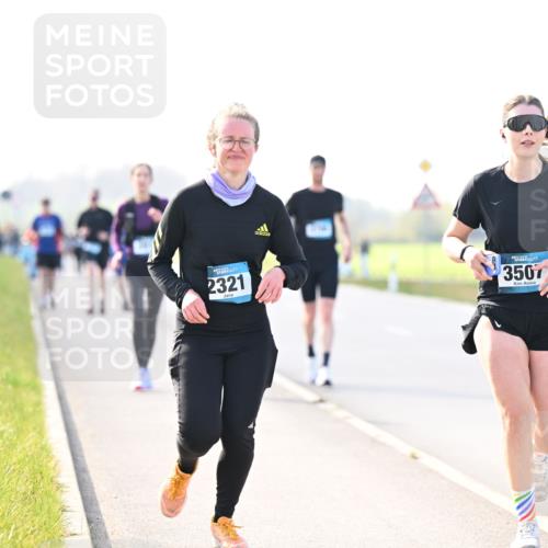 12.04.2026 - 45. Internationalen Wilhelmsburger Insellauf Dr. Thomas Lammeyer http://msf.ph/oto/9449453 12.04.2026 10:38:34 Laufen 2321, 3507 meine-sportfotos.de