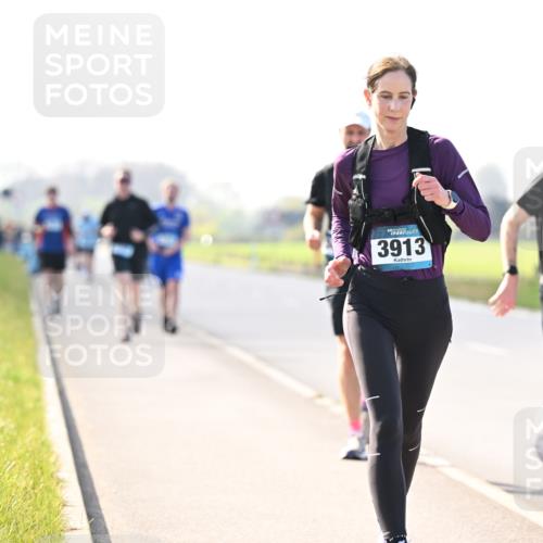12.04.2026 - 45. Internationalen Wilhelmsburger Insellauf Dr. Thomas Lammeyer http://msf.ph/oto/9449467 12.04.2026 10:38:40 Laufen 3913, 4786 meine-sportfotos.de