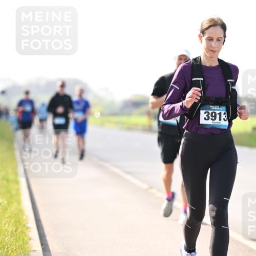 12.04.2026 - 45. Internationalen Wilhelmsburger Insellauf Dr. Thomas Lammeyer http://msf.ph/oto/9449470 12.04.2026 10:38:40 Laufen 3913, 4786 meine-sportfotos.de