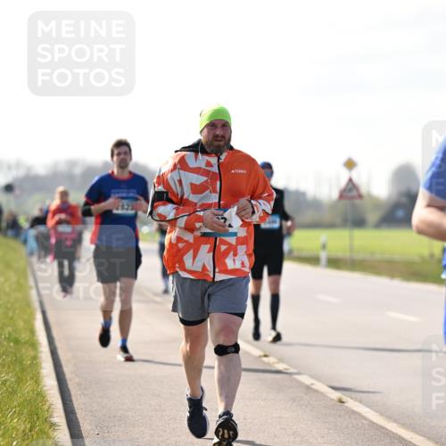 12.04.2026 - 45. Internationalen Wilhelmsburger Insellauf Dr. Thomas Lammeyer http://msf.ph/oto/9449520 12.04.2026 10:38:51 Laufen 335 meine-sportfotos.de