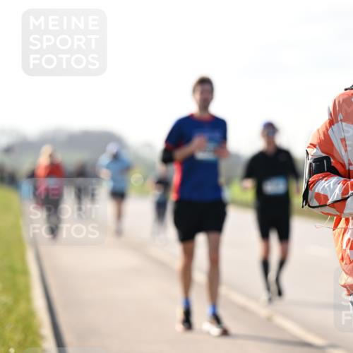 12.04.2026 - 45. Internationalen Wilhelmsburger Insellauf Dr. Thomas Lammeyer http://msf.ph/oto/9449541 12.04.2026 10:38:54 Laufen 2272 meine-sportfotos.de