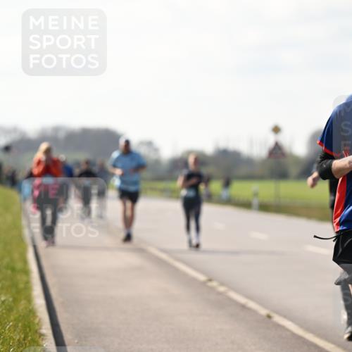 12.04.2026 - 45. Internationalen Wilhelmsburger Insellauf Dr. Thomas Lammeyer http://msf.ph/oto/9449553 12.04.2026 10:38:56 Laufen 45, 823 meine-sportfotos.de