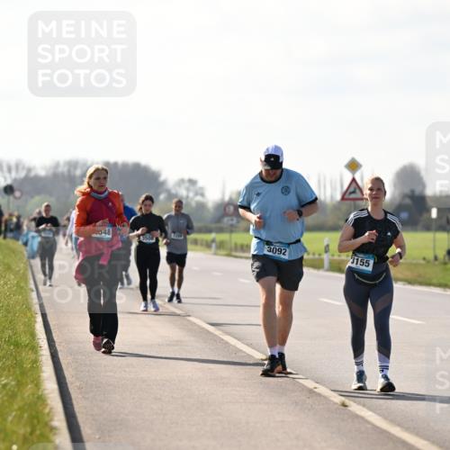 12.04.2026 - 45. Internationalen Wilhelmsburger Insellauf Dr. Thomas Lammeyer http://msf.ph/oto/9449578 12.04.2026 10:39:03 Laufen 548, 3508, 3092, 3155 meine-sportfotos.de