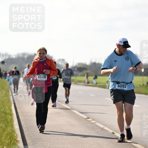 12.04.2026 - 45. Internationalen Wilhelmsburger Insellauf Dr. Thomas Lammeyer http://msf.ph/oto/9449593 12.04.2026 10:39:05 Laufen 4548, 3092, 155 meine-sportfotos.de