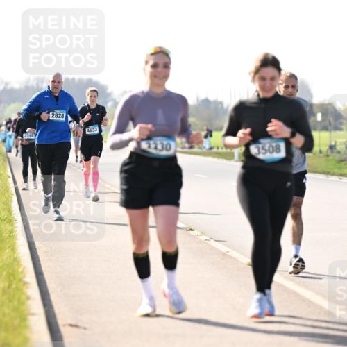 12.04.2026 - 45. Internationalen Wilhelmsburger Insellauf Dr. Thomas Lammeyer http://msf.ph/oto/9449633 12.04.2026 10:39:13 Laufen 2828, 4633, 2130, 3508 meine-sportfotos.de