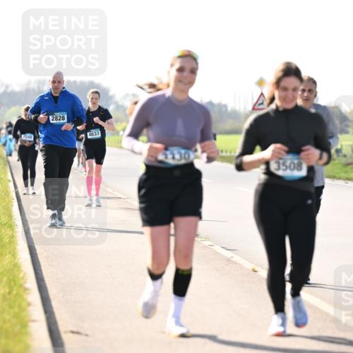 12.04.2026 - 45. Internationalen Wilhelmsburger Insellauf Dr. Thomas Lammeyer http://msf.ph/oto/9449635 12.04.2026 10:39:13 Laufen 2548, 2828, 4633, 1130, 3508 meine-sportfotos.de