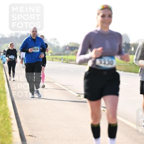 12.04.2026 - 45. Internationalen Wilhelmsburger Insellauf Dr. Thomas Lammeyer http://msf.ph/oto/9449643 12.04.2026 10:39:14 Laufen 2548, 2828, 3330, 3508 meine-sportfotos.de