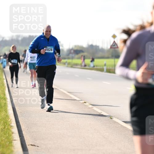 12.04.2026 - 45. Internationalen Wilhelmsburger Insellauf Dr. Thomas Lammeyer http://msf.ph/oto/9449650 12.04.2026 10:39:15 Laufen 2828 meine-sportfotos.de