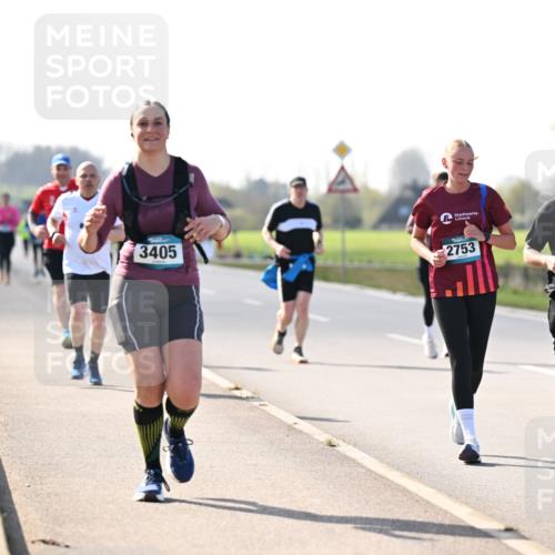 12.04.2026 - 45. Internationalen Wilhelmsburger Insellauf Dr. Thomas Lammeyer http://msf.ph/oto/9449705 12.04.2026 10:39:42 Laufen 3405, 2753, 3003, 371 meine-sportfotos.de