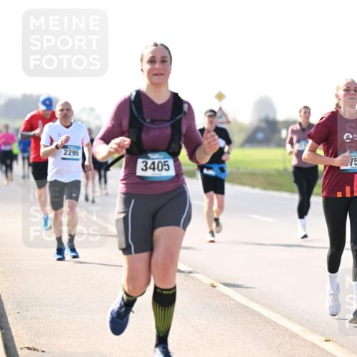 12.04.2026 - 45. Internationalen Wilhelmsburger Insellauf Dr. Thomas Lammeyer http://msf.ph/oto/9449708 12.04.2026 10:39:43 Laufen 2295, 3405, 753 meine-sportfotos.de