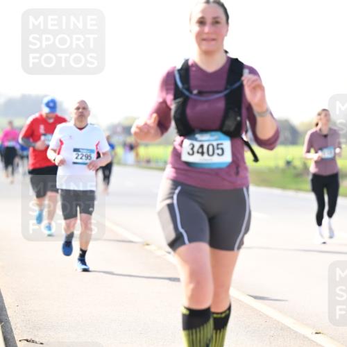 12.04.2026 - 45. Internationalen Wilhelmsburger Insellauf Dr. Thomas Lammeyer http://msf.ph/oto/9449715 12.04.2026 10:39:44 Laufen 2295, 3405, 2753 meine-sportfotos.de