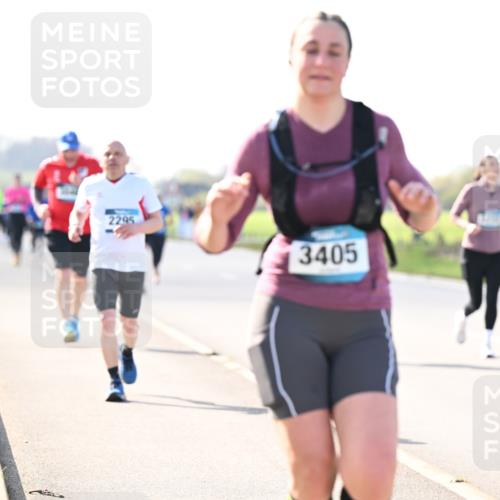 12.04.2026 - 45. Internationalen Wilhelmsburger Insellauf Dr. Thomas Lammeyer http://msf.ph/oto/9449717 12.04.2026 10:39:44 Laufen 2295, 3405, 2 meine-sportfotos.de