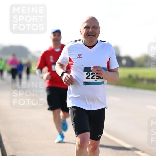 12.04.2026 - 45. Internationalen Wilhelmsburger Insellauf Dr. Thomas Lammeyer http://msf.ph/oto/9449731 12.04.2026 10:39:48 Laufen 2250 meine-sportfotos.de